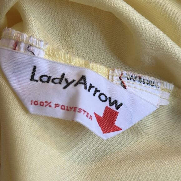 Vintage 70s Lady Arrow yellow thin knit polyester short sleeve top - Picture 7 of 7